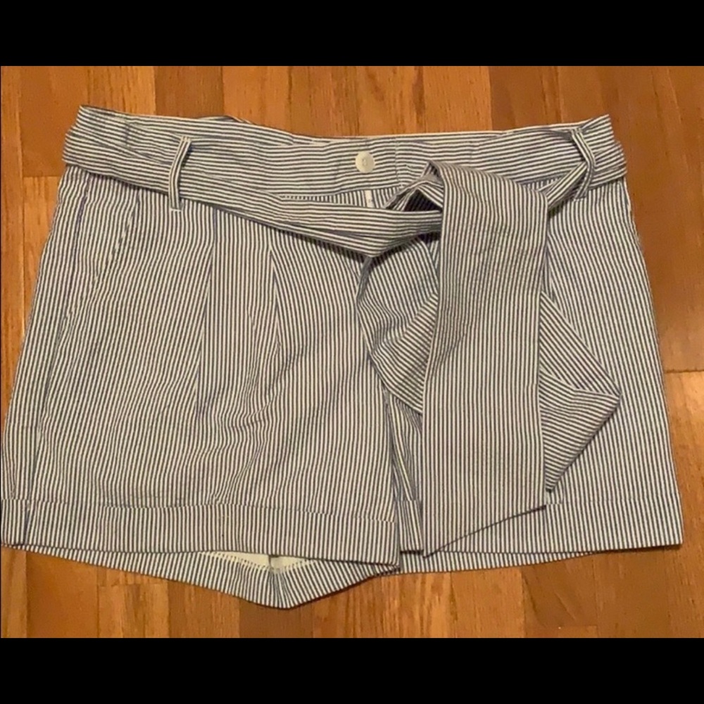 Lauren James Bow Shorts Large